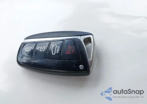 2016 Hyundai Genesis 3.8 z USA, uszkodzony, nr VIN KMHGN4JE0GU107047